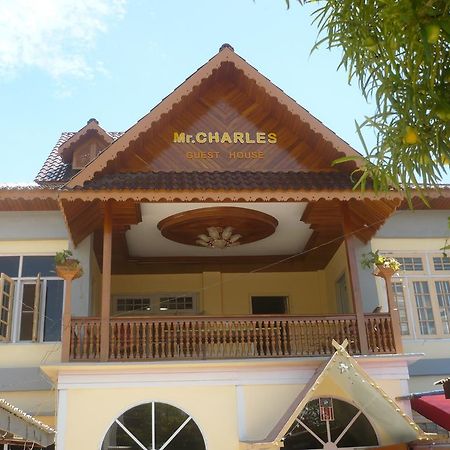 Mr. Charles Guest House Гсіпо Номер фото